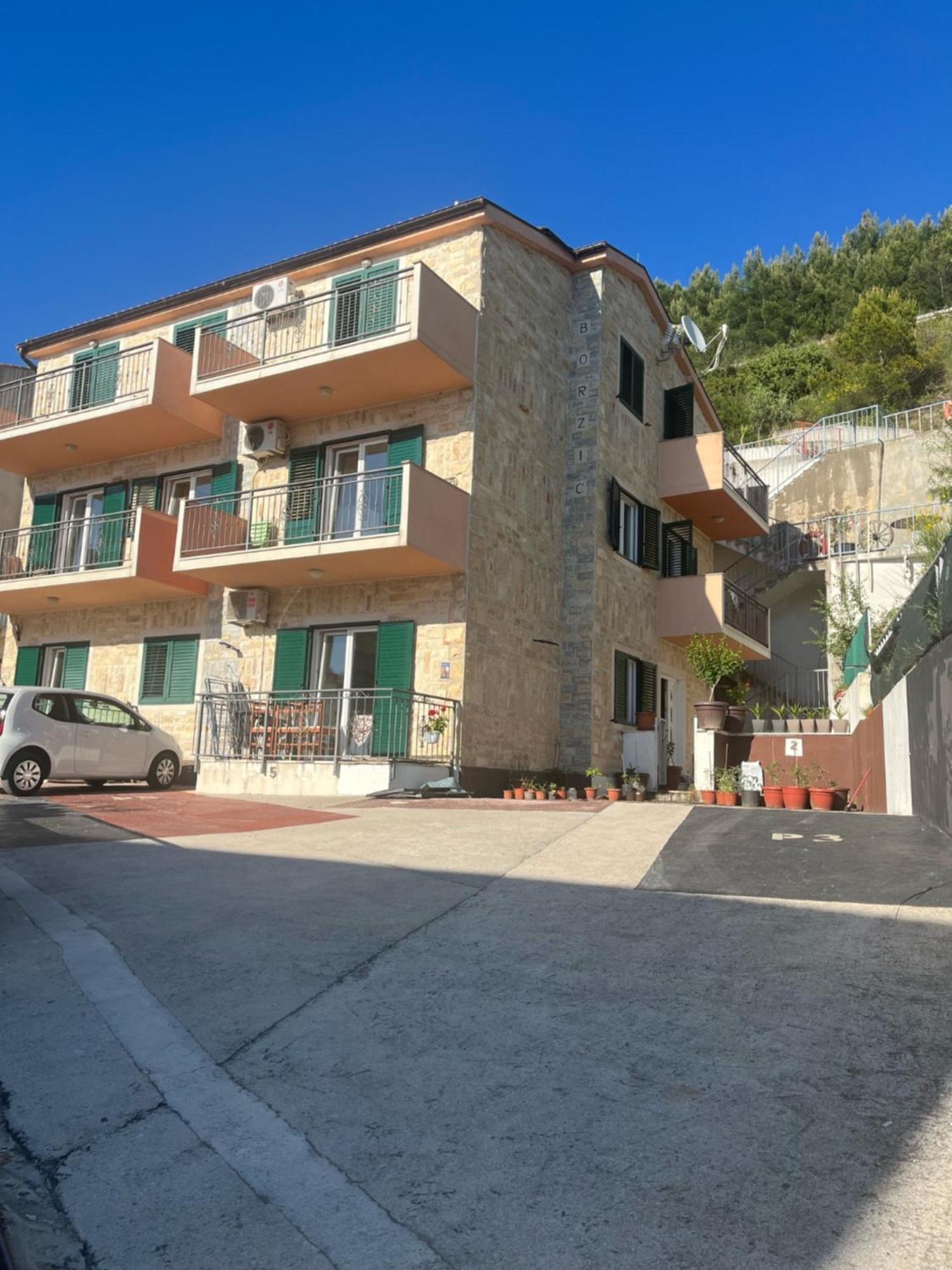 Villa Borzic Omiš Екстериор снимка